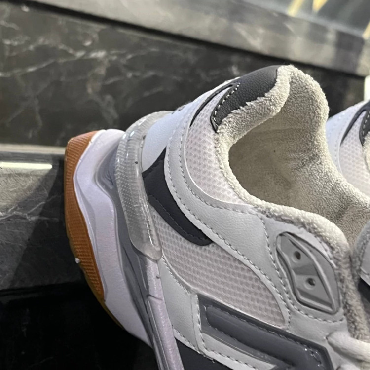 کفش کتانی مردانه نیوبالانس 9060 سفید طوسی New Balance 9060