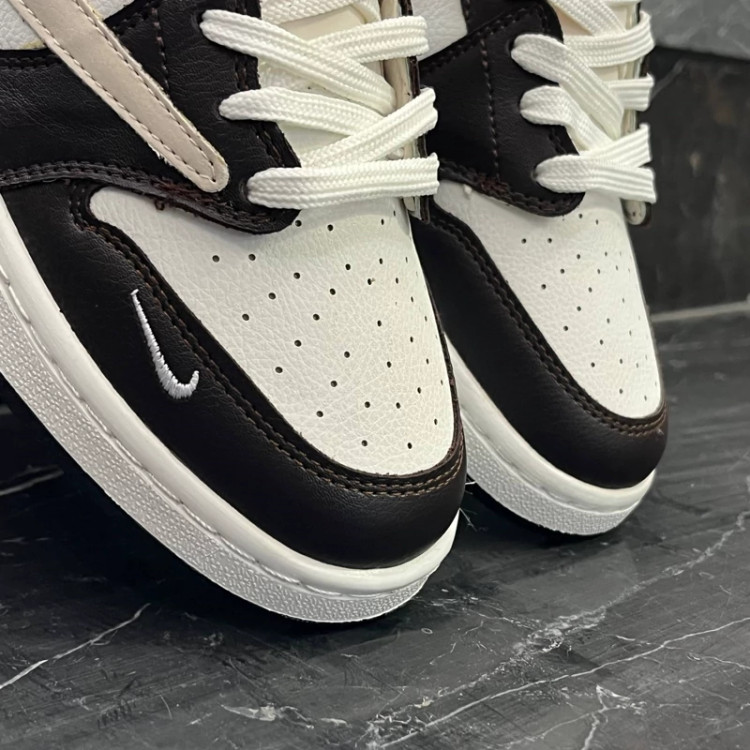 کتانی مردانه نایک ترویس سفید قهوه ای Nike Travis