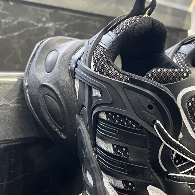 کفش کتانی مردانه آدیداس دیلاکس مشکی سفید Adidas Deluxe