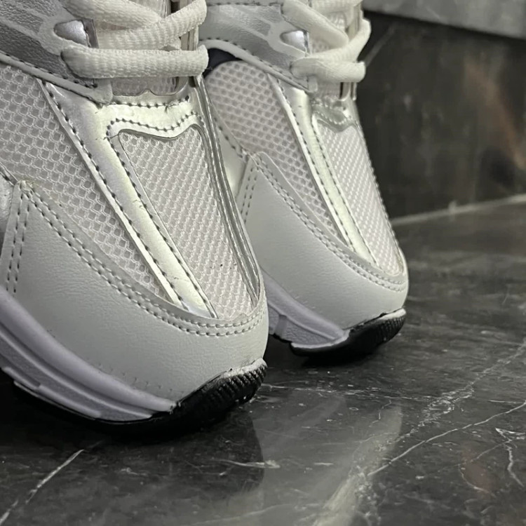 کفش کتانی زنانه و مردانه نیوبالانس 530 سفید سرمه ای NEW BALANCE 530