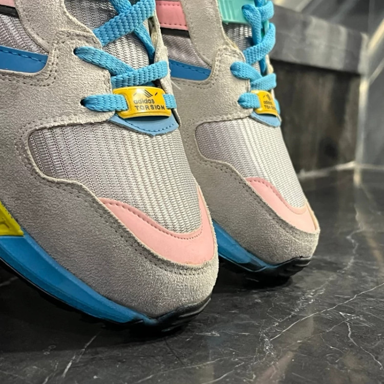 کتانی اسپرت مردانه مدل ZX Metallic Gray