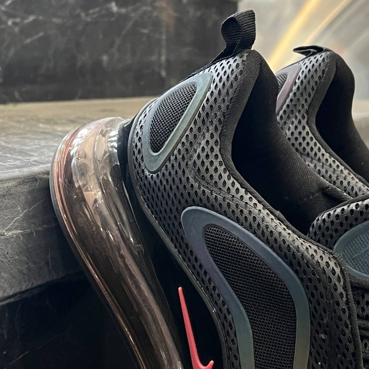 کتانی مردانه نایک ایر مکس 720 Nike Air Max (اورجینال)