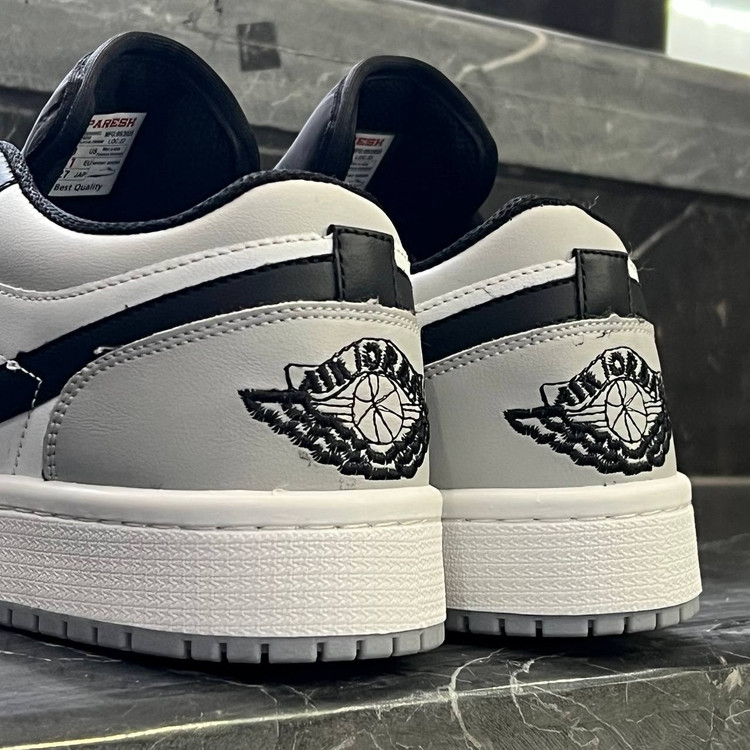 کفش کتانی مردانه نایک جردن 1 مشکی سفید طوسی Nike Jordan 1