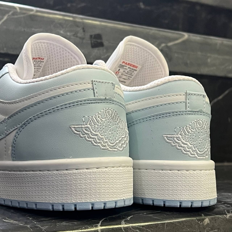 کفش کتانی مردانه نایک جردن 1 آبی یخی Nike Jordan 1