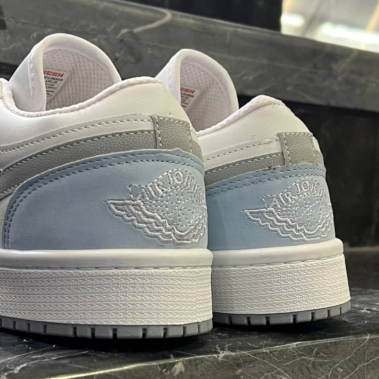 کفش کتانی مردانه نایک جردن 1 طوسی کرم Nike Jordan 1