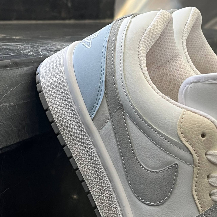 کفش کتانی مردانه نایک جردن 1 طوسی کرم Nike Jordan 1