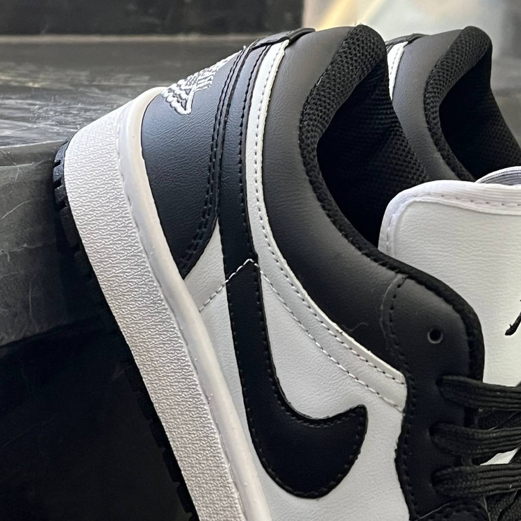 کفش کتانی مردانه نایک جردن 1 مشکی سفید Nike Jordan 1