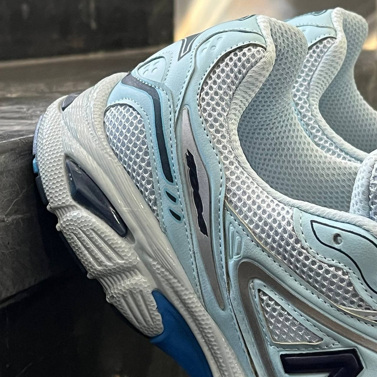 کفش کتانی مردانه بزرگ پا نیوبالانس 1064 آبی تمام 1064 New Balance