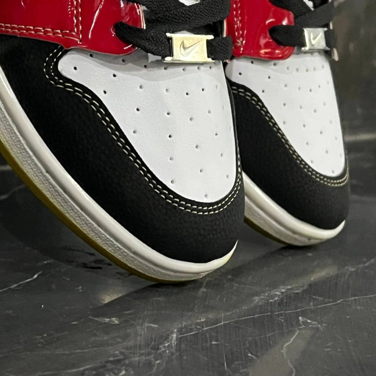 کفش کتانی مردانه نایک جردن 1 سفید قرمز مشکی نایک طلایی حراجی Nike Jordan 1