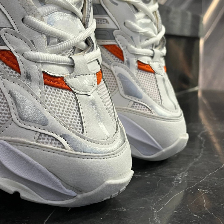کفش کتانی مردانه آدیداس دیلاکس سفید نارنجی Adidas Deluxe