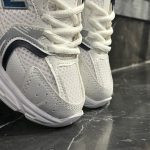 کتانی بچگانه نیوبالانس 530 سفید سرمه ای NEW BALANCE 530